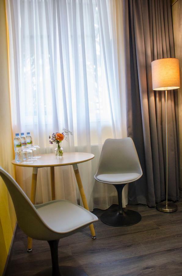 Atoneli Hotel Tbilisi ภายนอก รูปภาพ