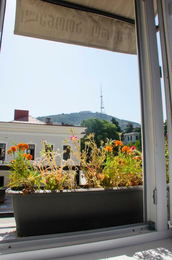 Atoneli Hotel Tbilisi ภายนอก รูปภาพ