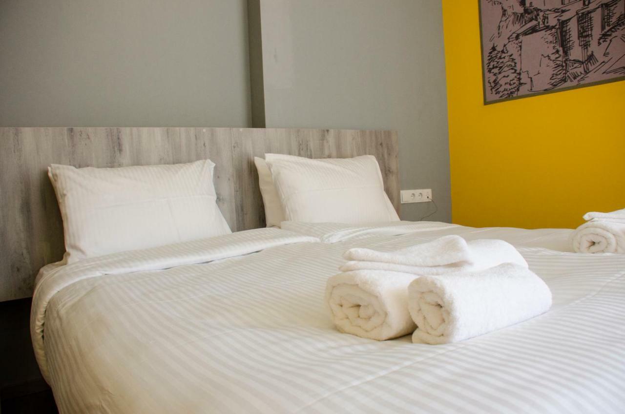 Atoneli Hotel Tbilisi ภายนอก รูปภาพ